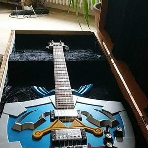 Meet your Posher, Christopher